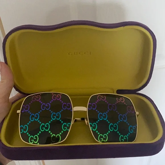 New Authentic Gucci Sunglasses LE Gucci GG1189S 001 Polarised Sunglasses - US main image 4